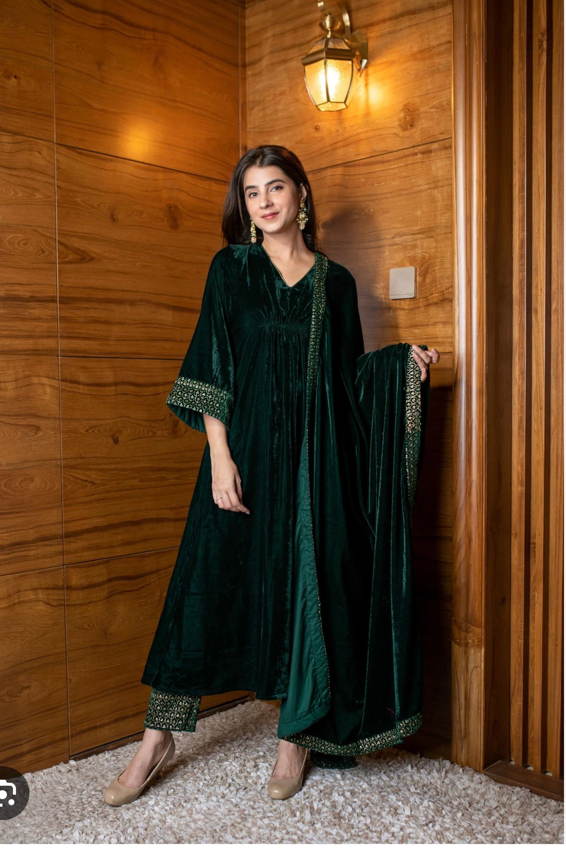 Pure Velvet 2piece Leaf Green